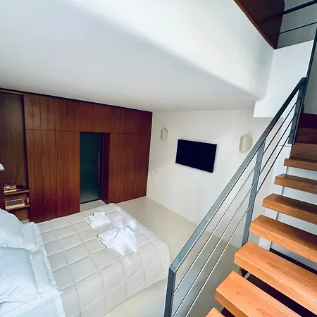 Appena Ristrutturato Duomo/studio شقة